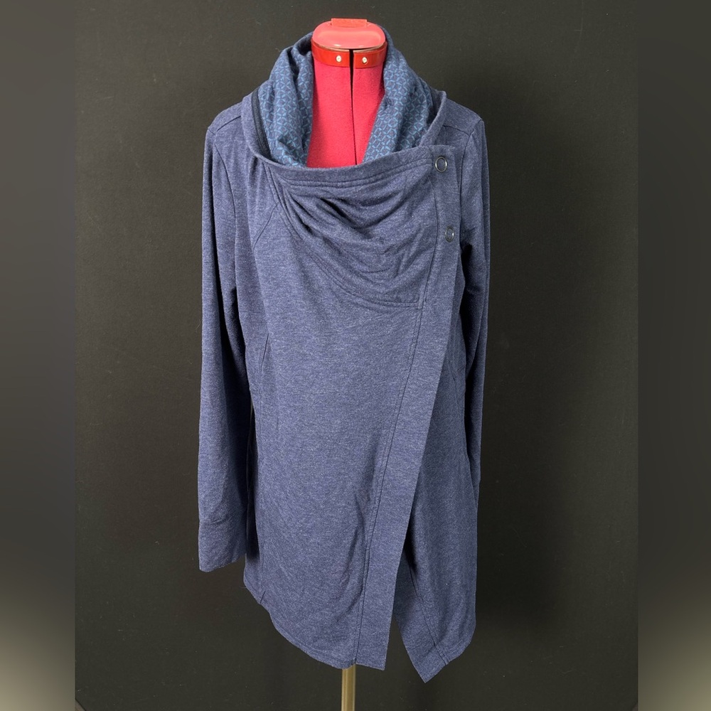 Stylish Blue Wrap Sweater w Snaps
